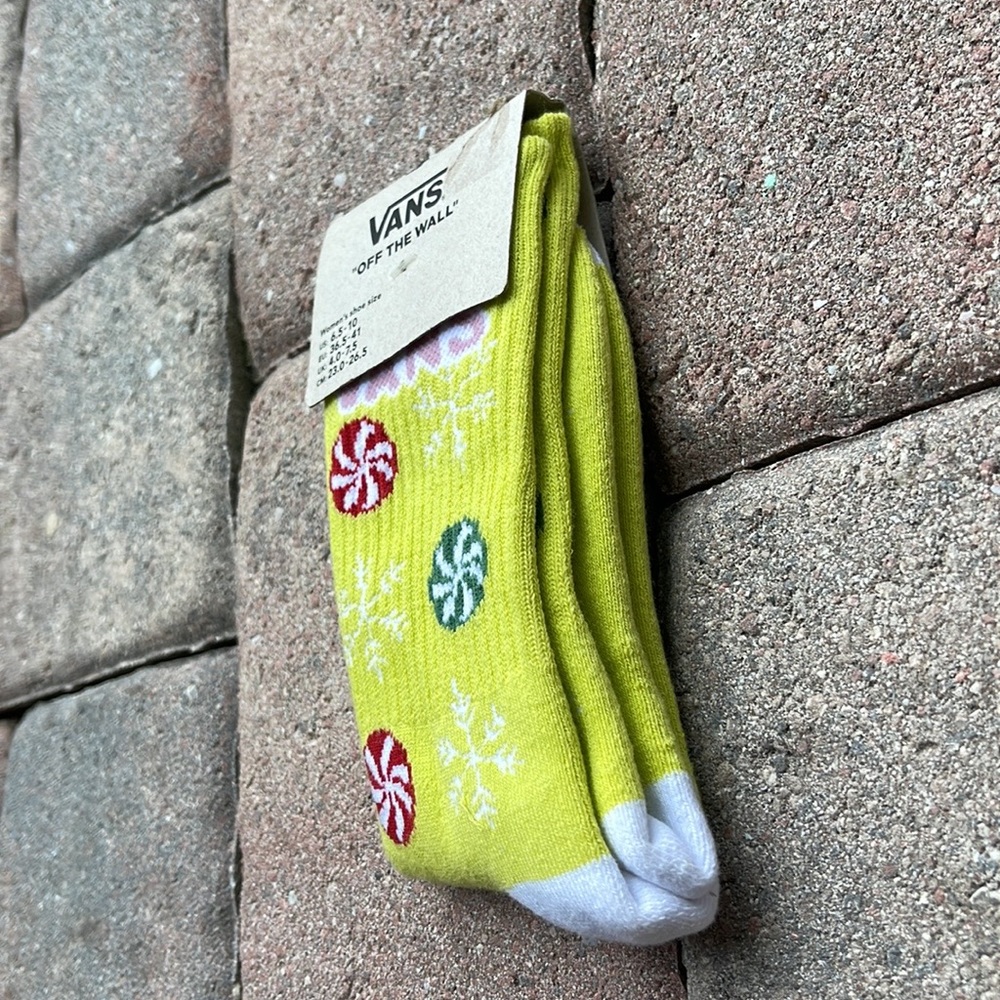 VANS “Off The Wall” Women’s socks  
NWT - Picture 9 of 16